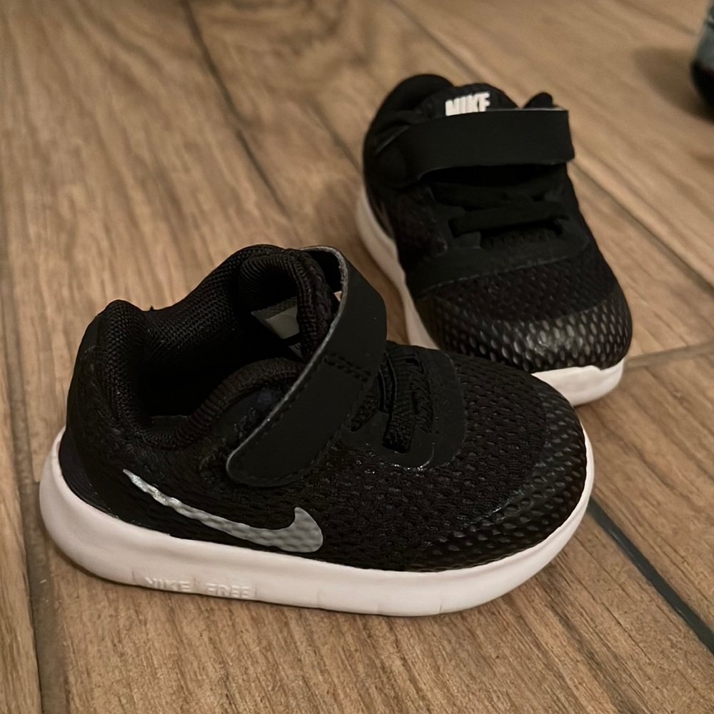 Nike Free Run Baby Size 4c black